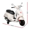 RCAR-MBIKE-VESPA-WH-95238-01